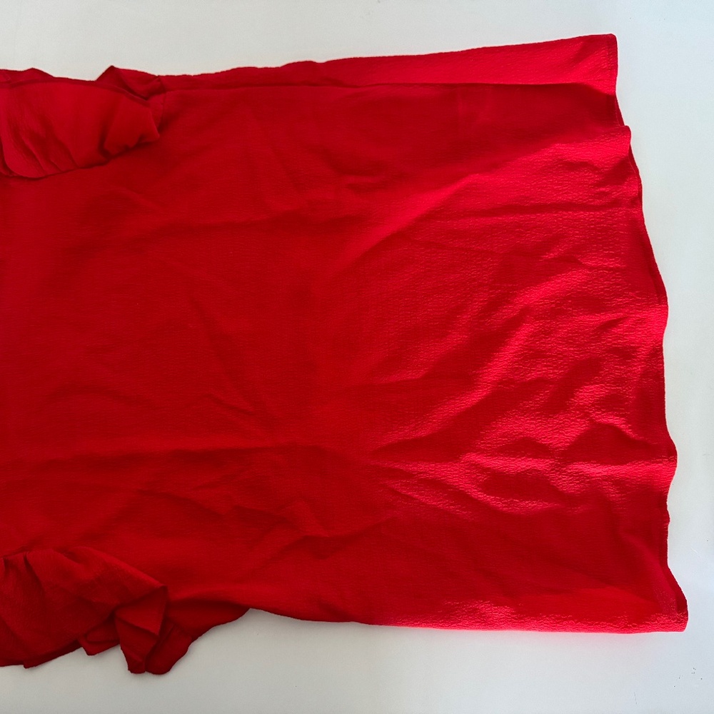 Red Top - Picture 2 of 2